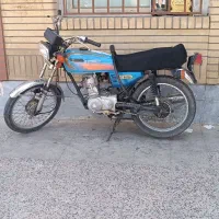 موتورسیکلت مدل ۸۲بامدارک کامل