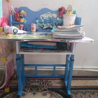 میزتحریرکاملا سالم و خوش طرح و رنگ