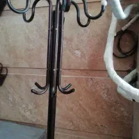 چوب لباسی ایستاده