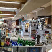 فروشنده کتاب و لوازم التحریر