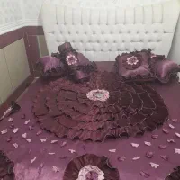 تخت خواب و دو عدد پاتختی