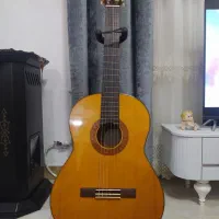 گیتار مدل c70