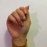 کاشت ناخن|خدمات آرایشگری و زیبایی|صومعه‌سرا, |دیوار