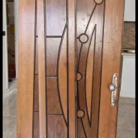 درب دو لنگه چوبی آپارتمان|مصالح و تجهیزات ساختمان|اصفهان, دستگرده|دیوار