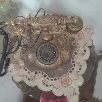 گوشی تلفن ومیز برنزی