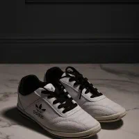 کتانی ادیداس