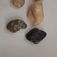 تعداد ۵عدد سنگ گرانقیمت