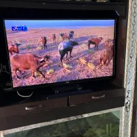 تلویزیون42اینچ LG اصل کره HD و 3D