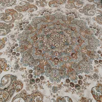 فرش ۹ متری ۷۰۰ شانه تمیز و سالم