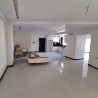آپارتمان نوساز ۱۰۲ متری طبقه پنجم