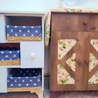 یک عدد جا سیب زمینی پیاز و میز اتو