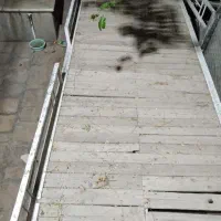 تخت اهنی کف چوبی