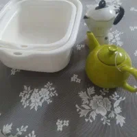 یک عدد قهوه ساز یک عدد قوری و عدد لگن دو عدد سبد