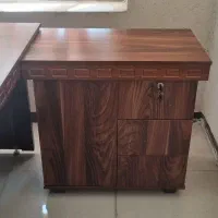 فروش تعدادی میز و صندلی اداری یا مدیریتی با کیفیت|دفتر کار|یزد, |دیوار