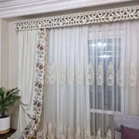 دوعدد پرده پذیرایی