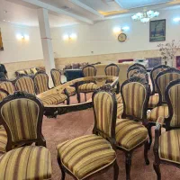 مبل استیل همراه با عسلی و میز نهار خوری