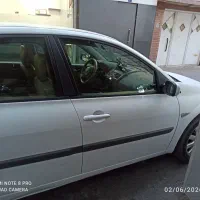 مگان اتوماتیک 2000 مدل 89 در حد