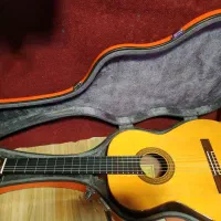 گیتار قدیمی اسپانیایی (دست‌ساز) معاوضه یا فروش