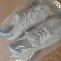 کفش کتونی نو سایز ۴۱ و ۴۲