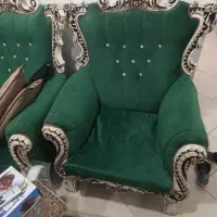 مبلمان کلاسیک با میز نهارخوری و میز تلویزیون و.عسل