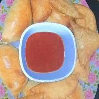 سفارش نان خمیر و پیراشکی و سمبوسه پذیرفته میشود