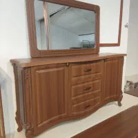 اینه کنسول سلطنتی