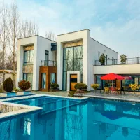 اجاره روزانه ویلا باغ های مدرن وعمارت استخر آبگرم|اجارهٔ کوتاهمدت ویلا و باغ|تهران, تهرانسر مرکزی|دیوار