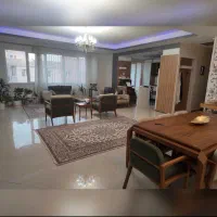 ۷۶متر۲خوااب/فول/سالن پرده خور/۳پارکینگ دارد