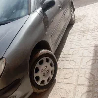 اس دی v8|خودرو سواری و وانت|مشهد, بهمن|دیوار