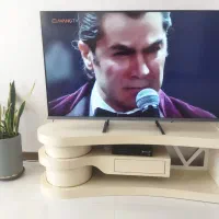 میز تلویزیون کاملا سالم