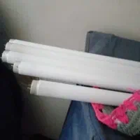 تعدادی لامپ مهتابی