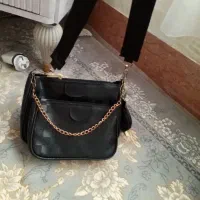 کیف رو دوشی|کیف، کفش، کمربند|جوانرود, |دیوار