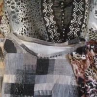 تعدادی لباس درحدنو|لباس|مراغه, |دیوار