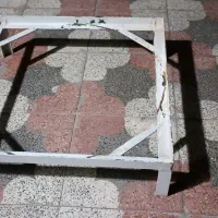 زیر یخچالی وجندتا دانه خوری مرغ