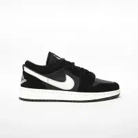 تولید و پخش عمده کفش و کتونی و بوت پرداخت با چک|کیف، کفش، کمربند|تهران, بازار|دیوار