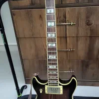 گیتار الکتریک ibanez ، hallowbody