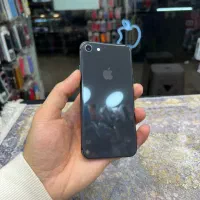 آیفون ۸ باتری ۱۰۰