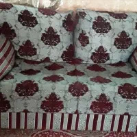 مبل راحتی سالم وتر وتمیز