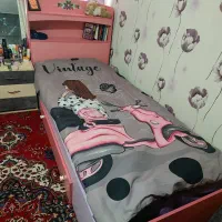 تخت و کمد و دراور