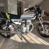 موتور 200 کبیر مدل 1402 در حد صفر