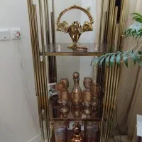 بوفه فلزی بسیار شیک و میز گرد