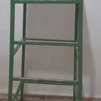 چهارپایه آهنی