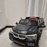 یک دستگاه ماشین شارژی