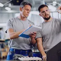 مدیر سالن مسئول فنی و سرپرست تولید و کنترل کیفی