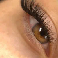 همکاری در سالن زیبای