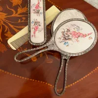 ست آرایشی انگلیسی آینه و شانه