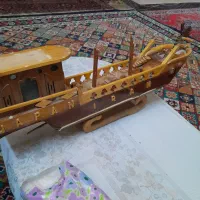 کشتی چوبی دکوری فوق کلکسیونی حداقل ۷۰سالشه