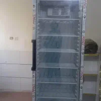 فریزر تک درب ایستاده
