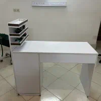 میز کاشت ناخن