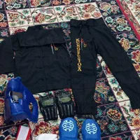 لباس کونفو کاملا تمیز و نو سایز یک .قیمت توافقی
